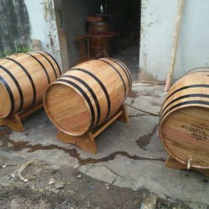 Thùng gỗ sồi đựng rượu trực tiếp